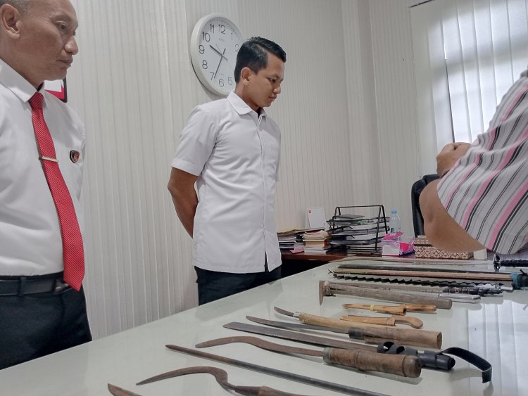 Polres Banjarbaru Gerak Cepat Lima Belas Gangster Pembuat Onar Di Guntung Paikat Berhasil Di Bekuk.
