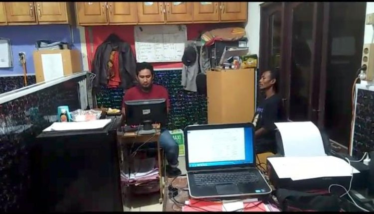 Ingin Rampas Ponsel Sesama Penumpang Travel Pria Asal Jatim Harus Berurusan Dengan Kepolisian.