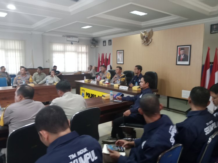 Kunjungan Tim Induk Sekumpul Ke Polres Banjarbaru Bahas Persiapan Haul Abah Guru ke-19.