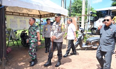 Turun Langsung Pantau Kegiatan Pemilu, Kapolda Kalimantan Selatan Harapkan Keamanan Dalam Proses Demokrasi.