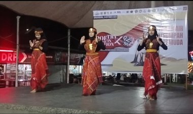 Poetry In Action Hadirkan Ruang Ekspresi Generasi Muda, MI Guntung Manggis Tampilkan 31 Siswa di Pentas Seni